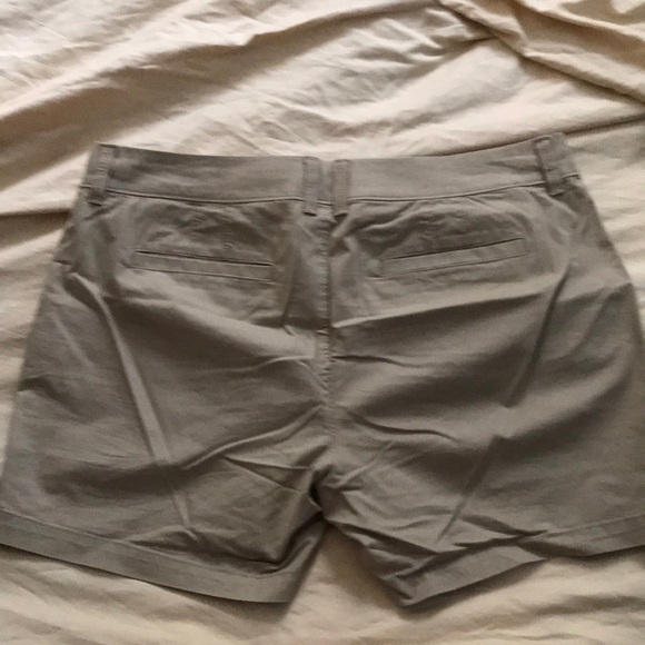 Khaki shorts from Old Navy. Like New! - Picture 3 of 3